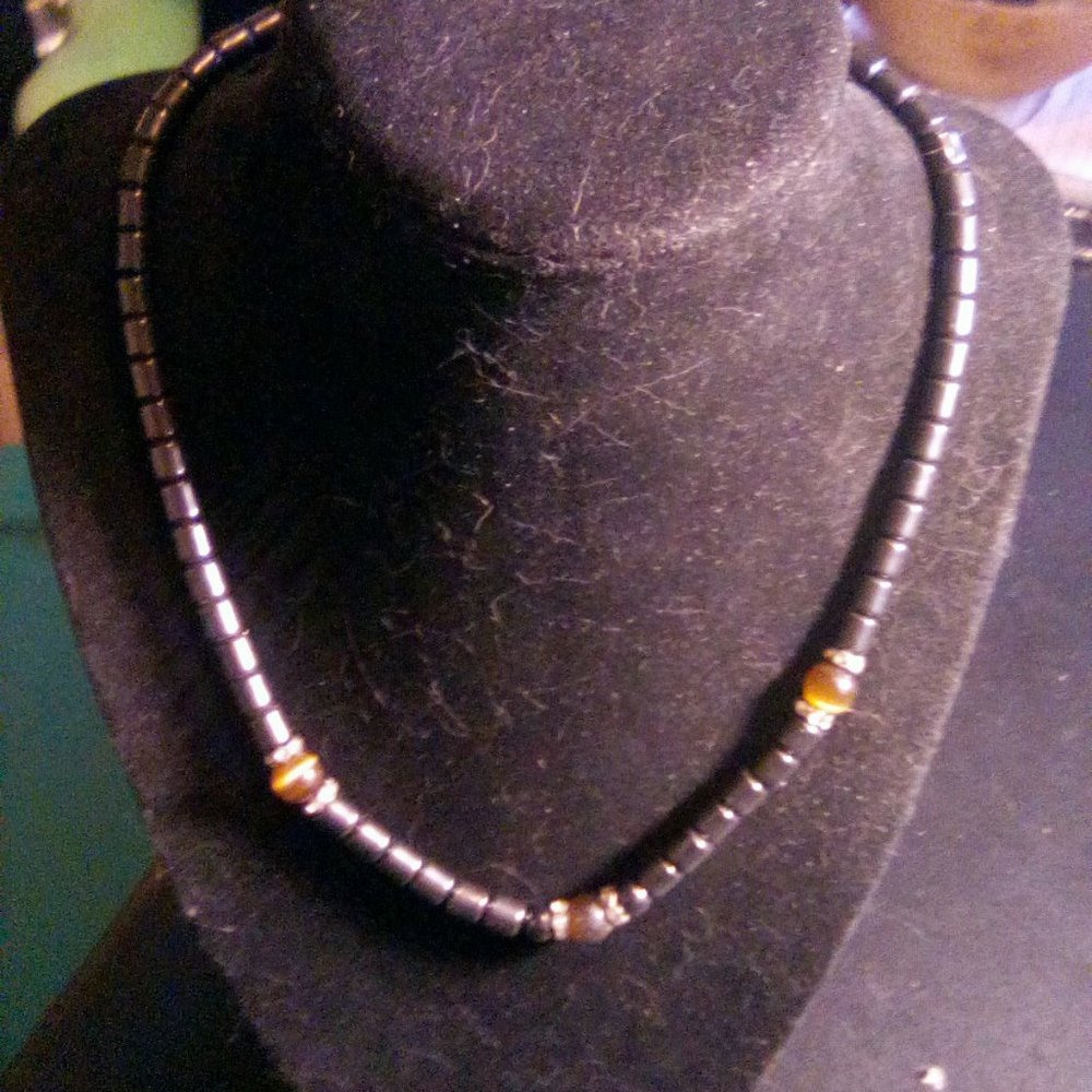 Beautiful Magnetic 16" Black Necklace